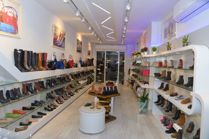 حملة تنويلات هائلة في محل shoes fever